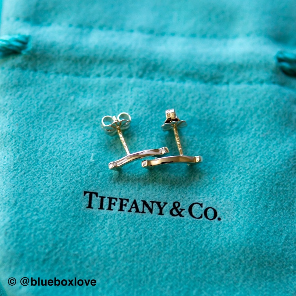 Authentic Tiffany & Co Tiffany T smile earrings